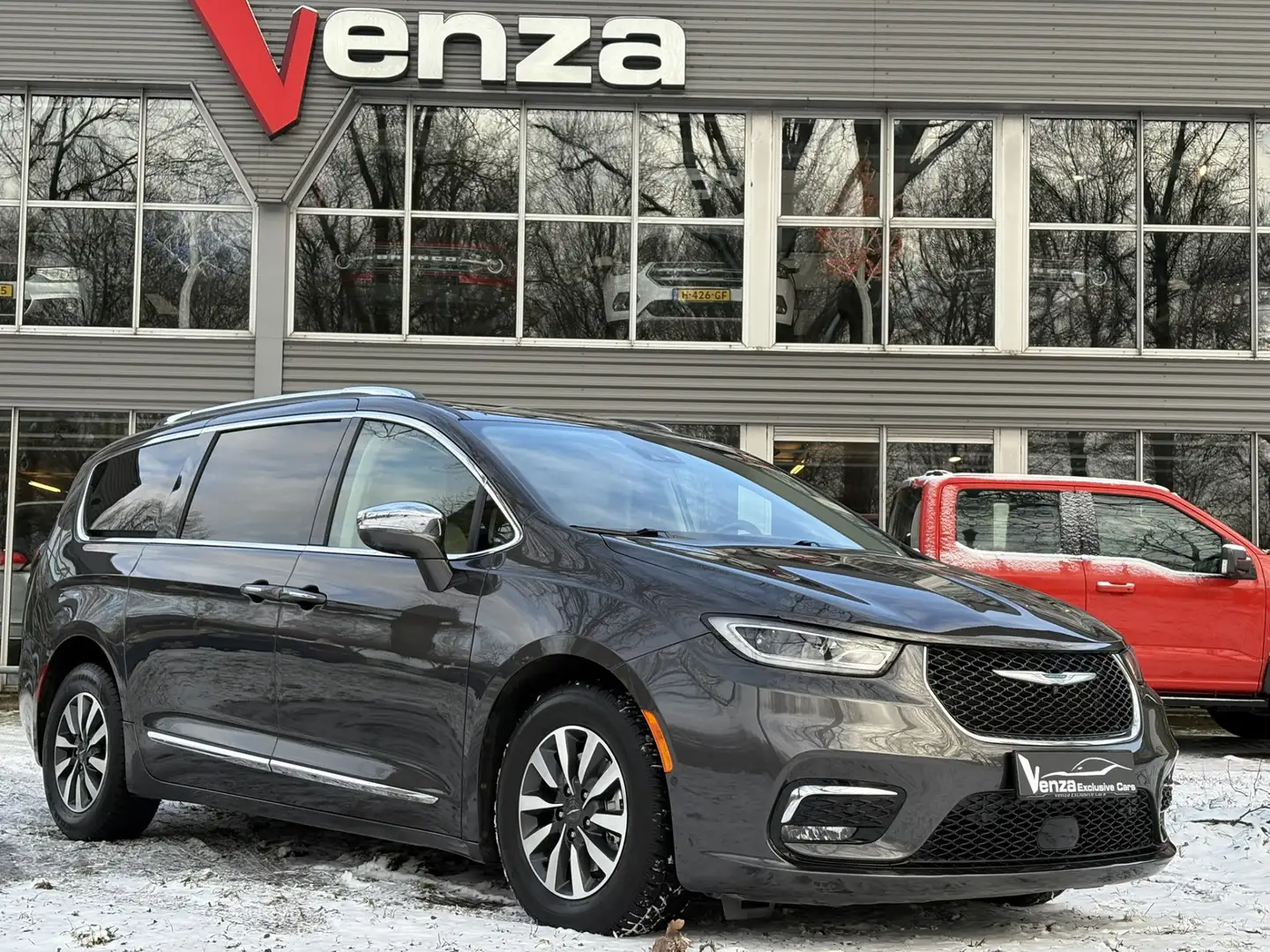 Chrysler Pacifica 3.6 V6 Hybrid PHEV LIMITED Grau - 1