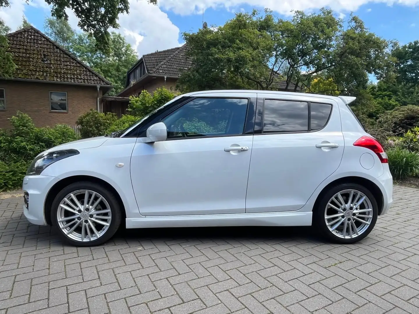 Suzuki Swift Swift  5-Türer 1.6 Sport bijela - 1