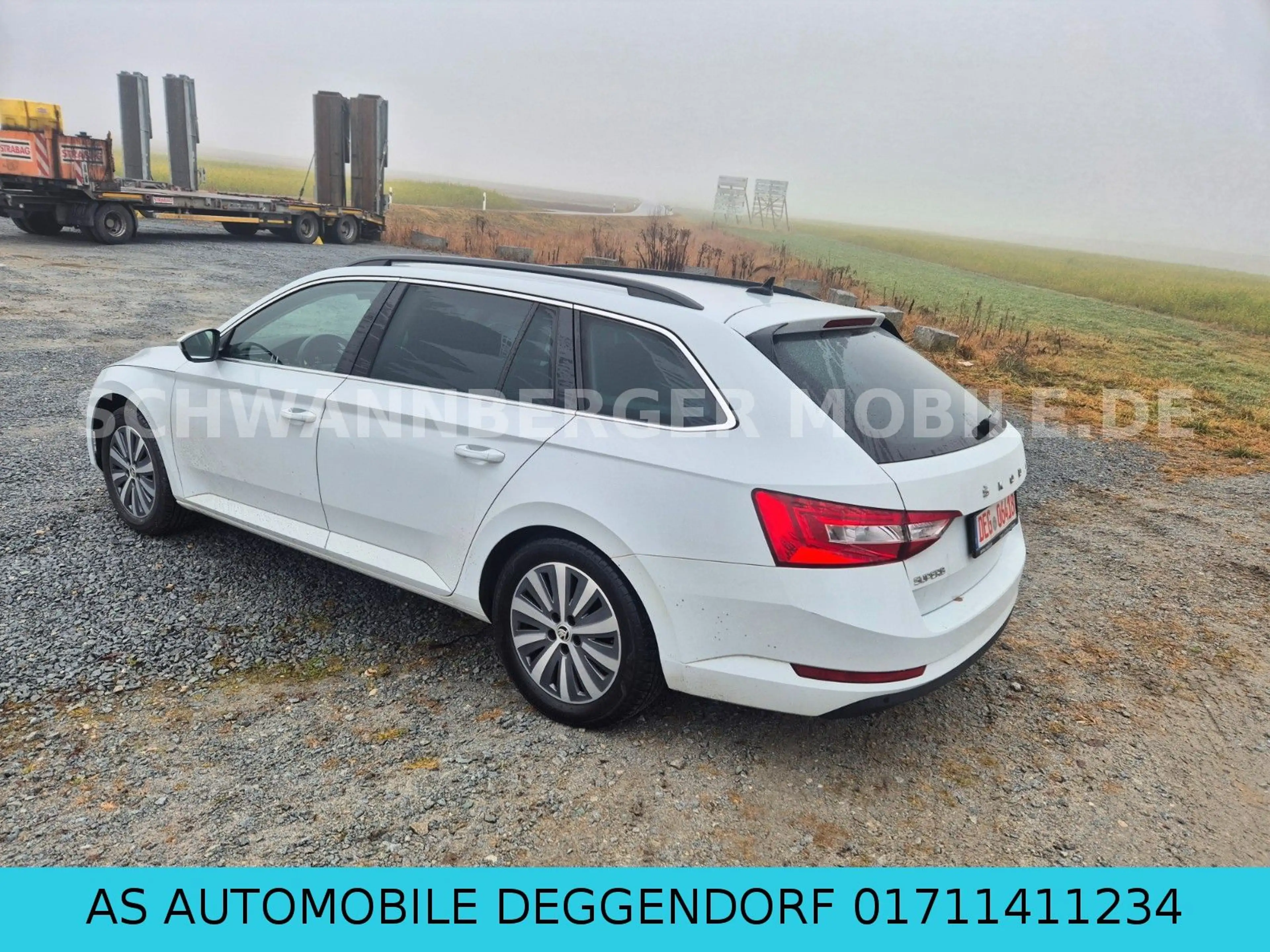 Skoda Superb Combi Ambition-LED-KAMERA-6.GANGGETRIEBE- — photo 11