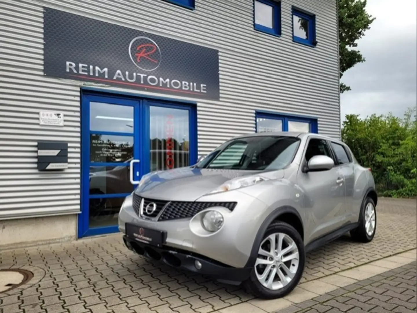 Nissan Juke 1,6 AUTOMATIK "Acenta" *NAVI*KAMERA*BLEUTOOTH*LM- Silber - 1