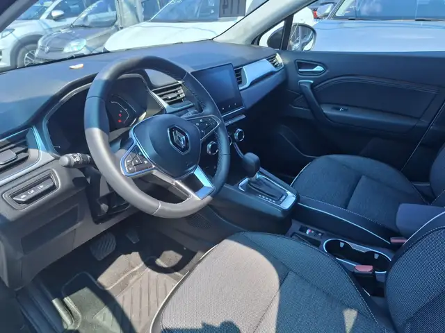 Renault Captur view 13