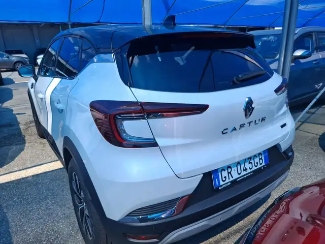 Renault Captur view 15