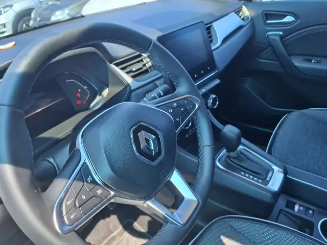 Renault Captur view 9