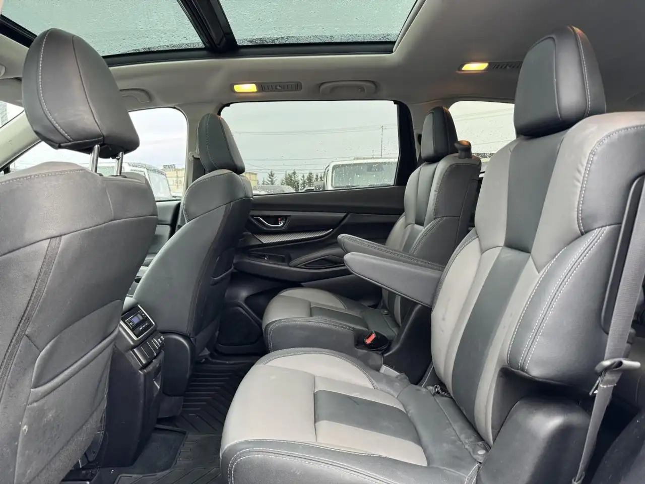 Subaru Ascent снимка Subaru Ascent