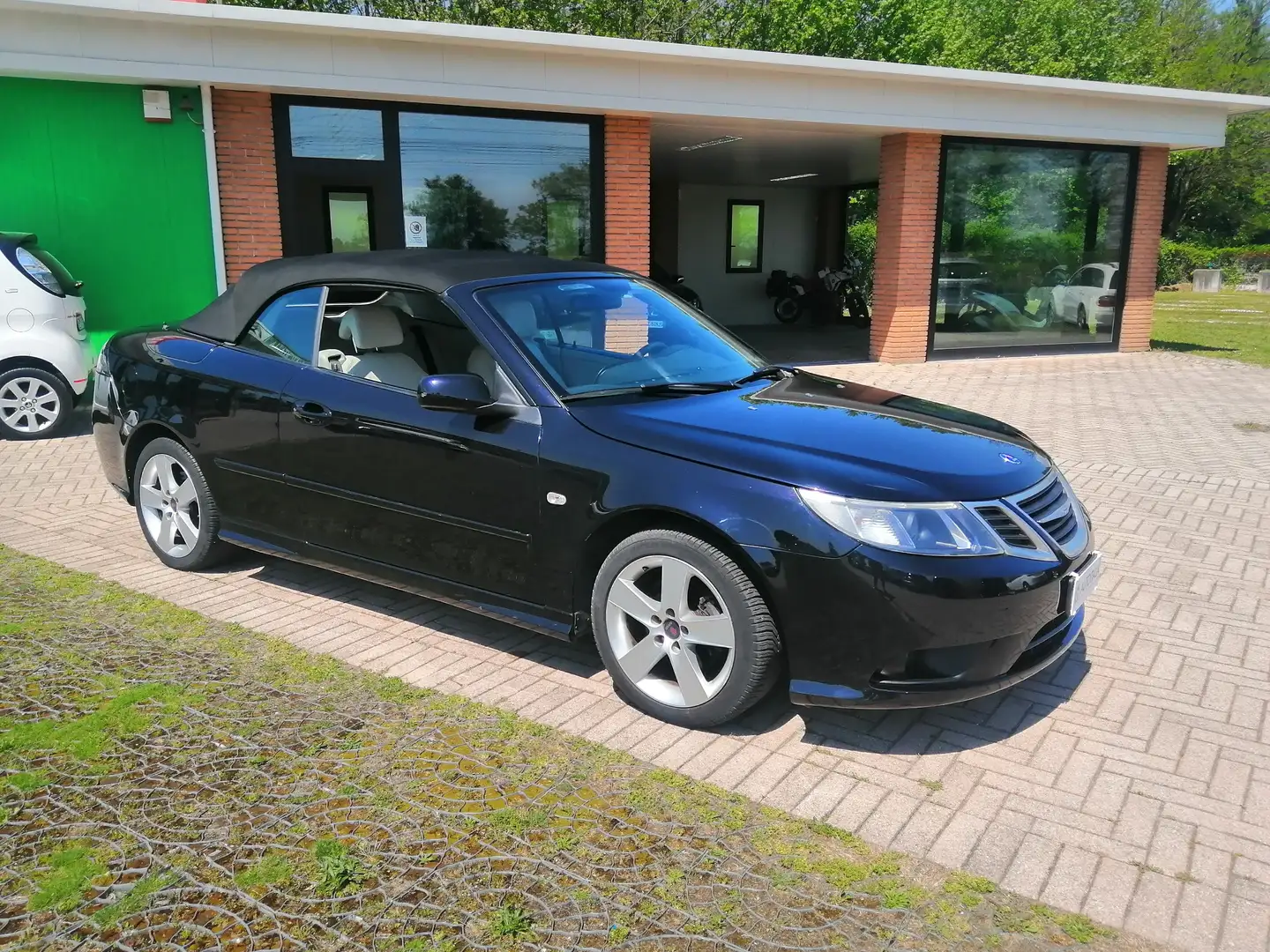 Saab 9-3 Cabriolet 1.9 TiD 16V DPF Vector Schwarz - 2
