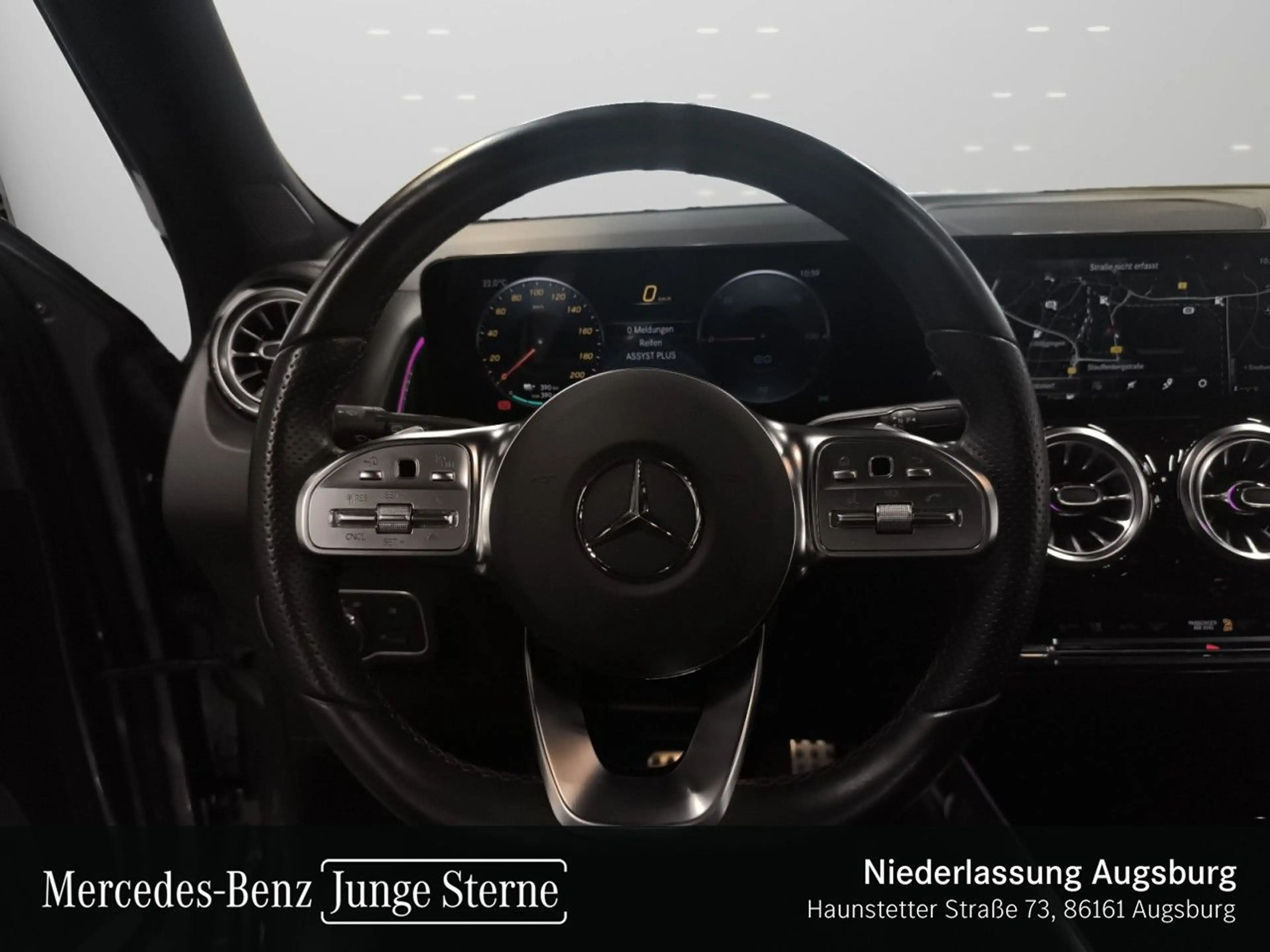 Mercedes-Benz EQB 300 4M AMG+NIGHT+PLUS-PAKET+PANO+KAMERA+MEMORY — photo 14