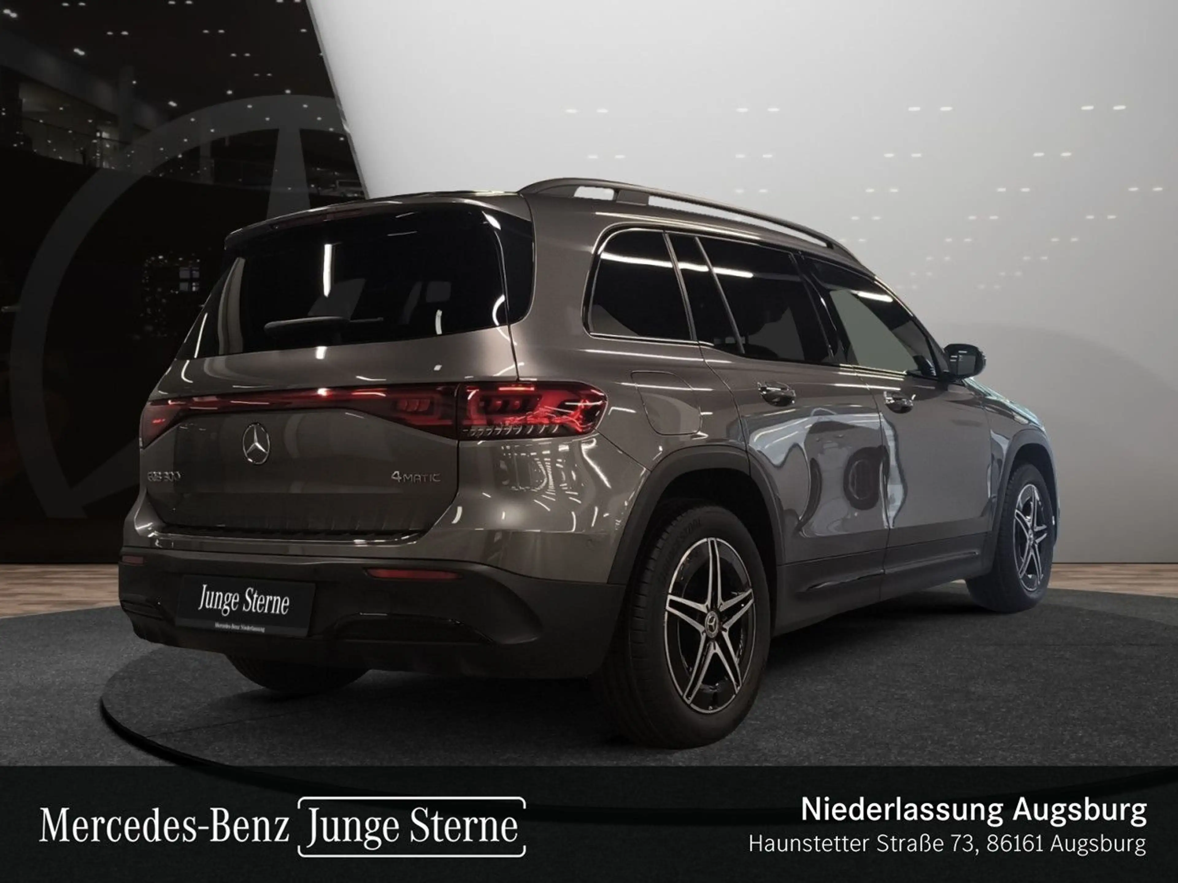Mercedes-Benz EQB 300 4M AMG+NIGHT+PLUS-PAKET+PANO+KAMERA+MEMORY — photo 8