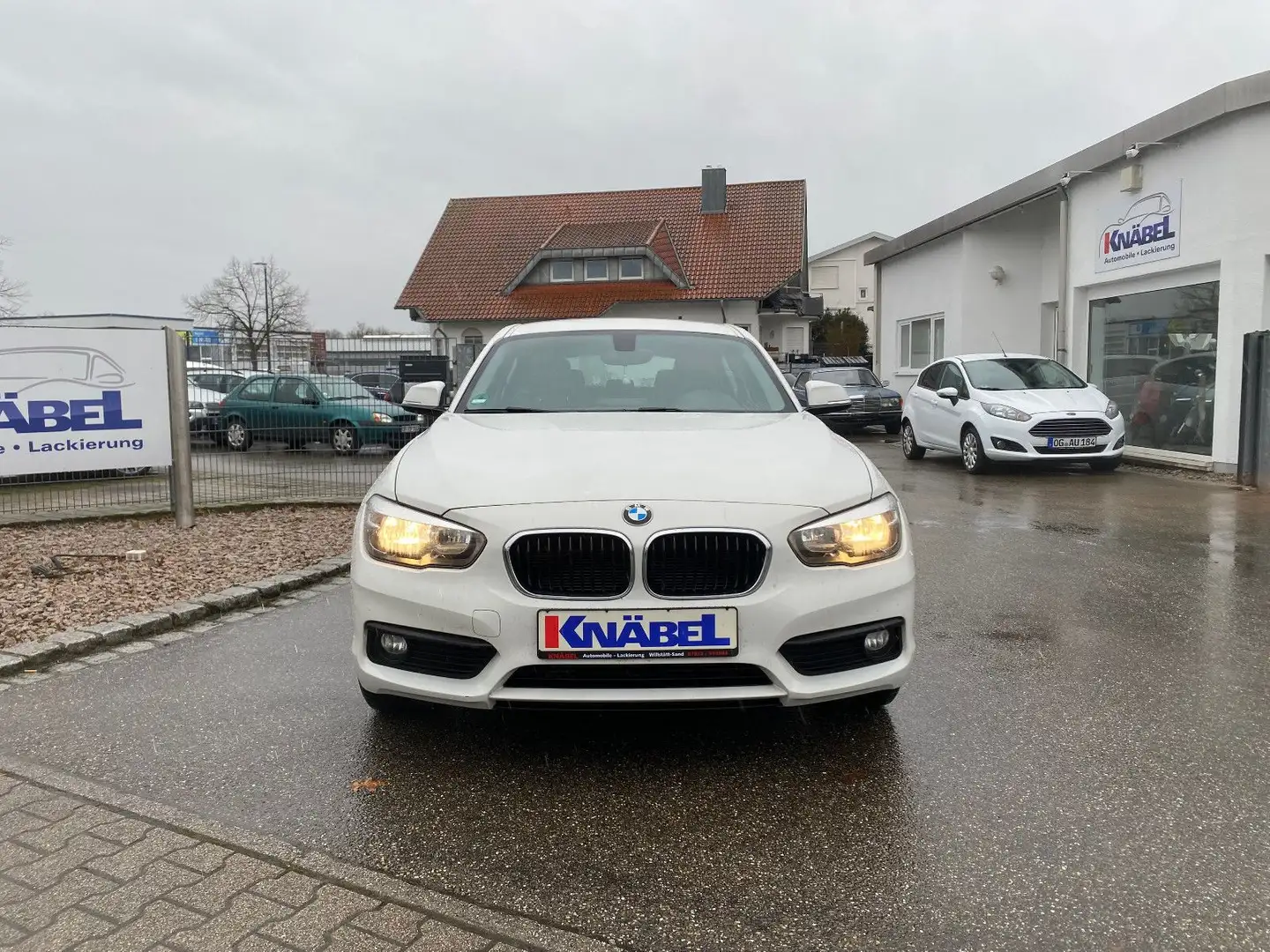 BMW 116 Baureihe 1 Lim. 5-trg. 116i Advantage Weiß - 2