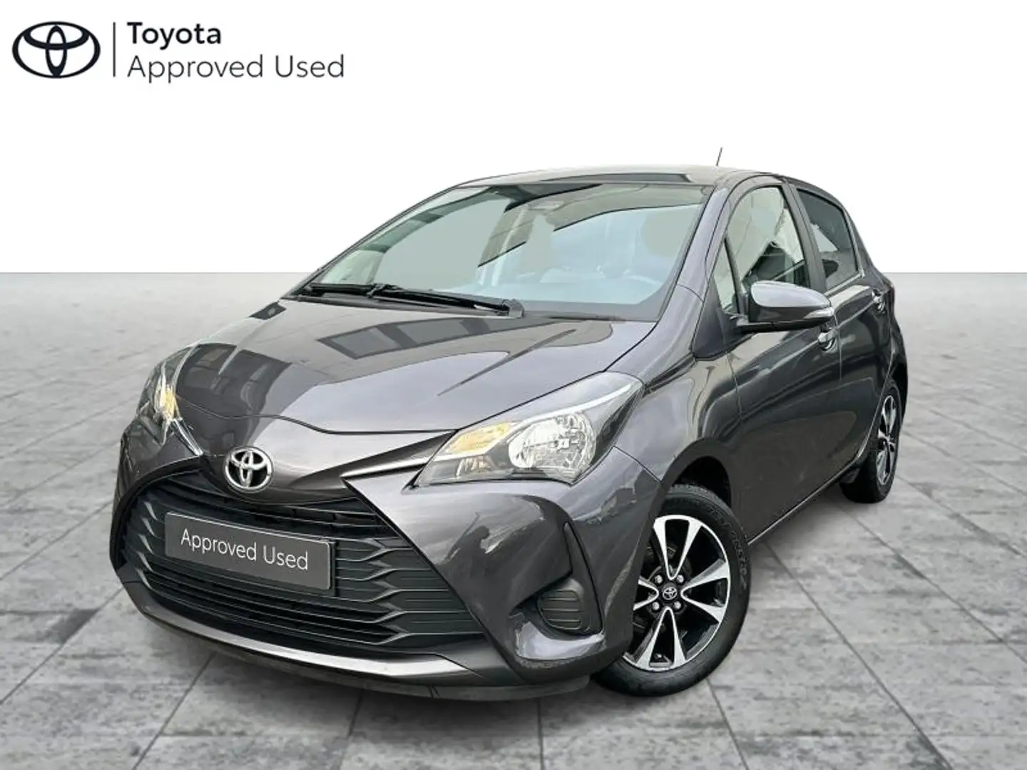 Toyota Yaris Connect Gris - 1