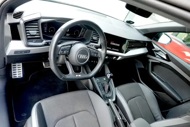 Audi A1 view 10