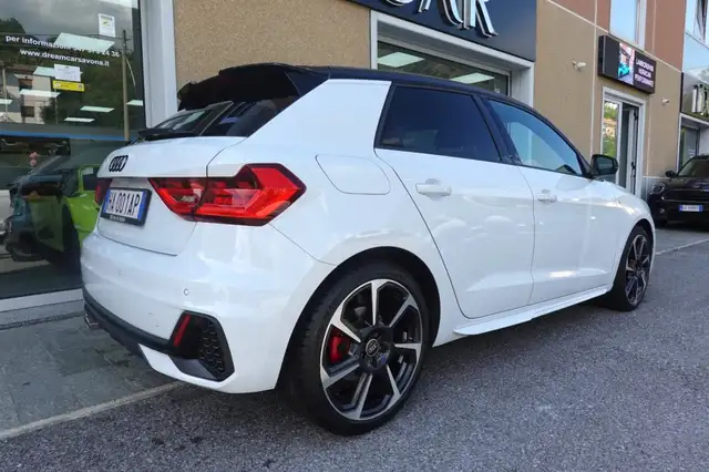 Audi A1 view 5