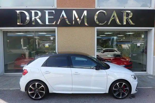 Audi A1 view 6
