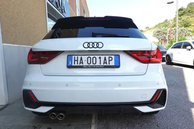Audi A1 view 4
