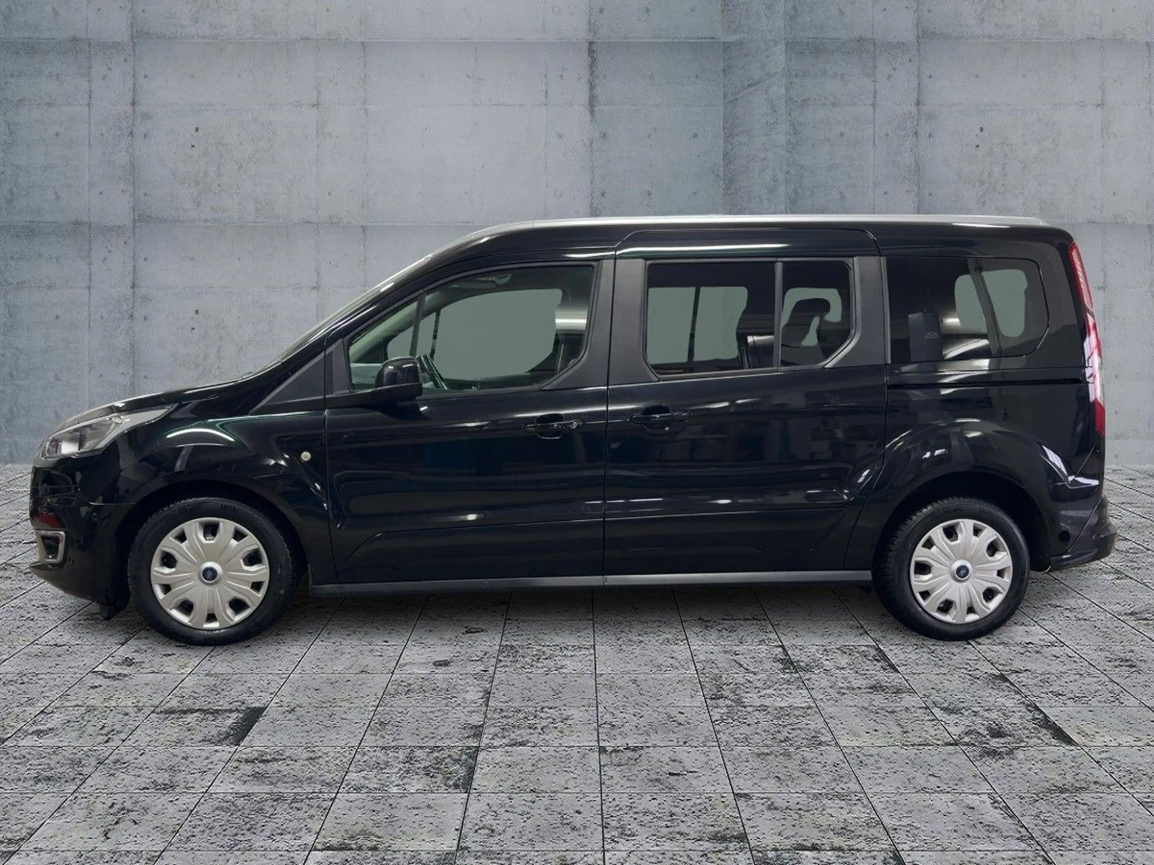 Ford Grand Tourneo Connect 1.5TDCi TITANIUM SITZE 7 — photo 4