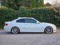 BMW 330 d E92 /// M-PAKET // SCHIEBEDACH / FACELIFT / H&K Weiß - thumbnail 3