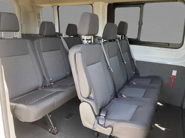 Ford Transit view 5