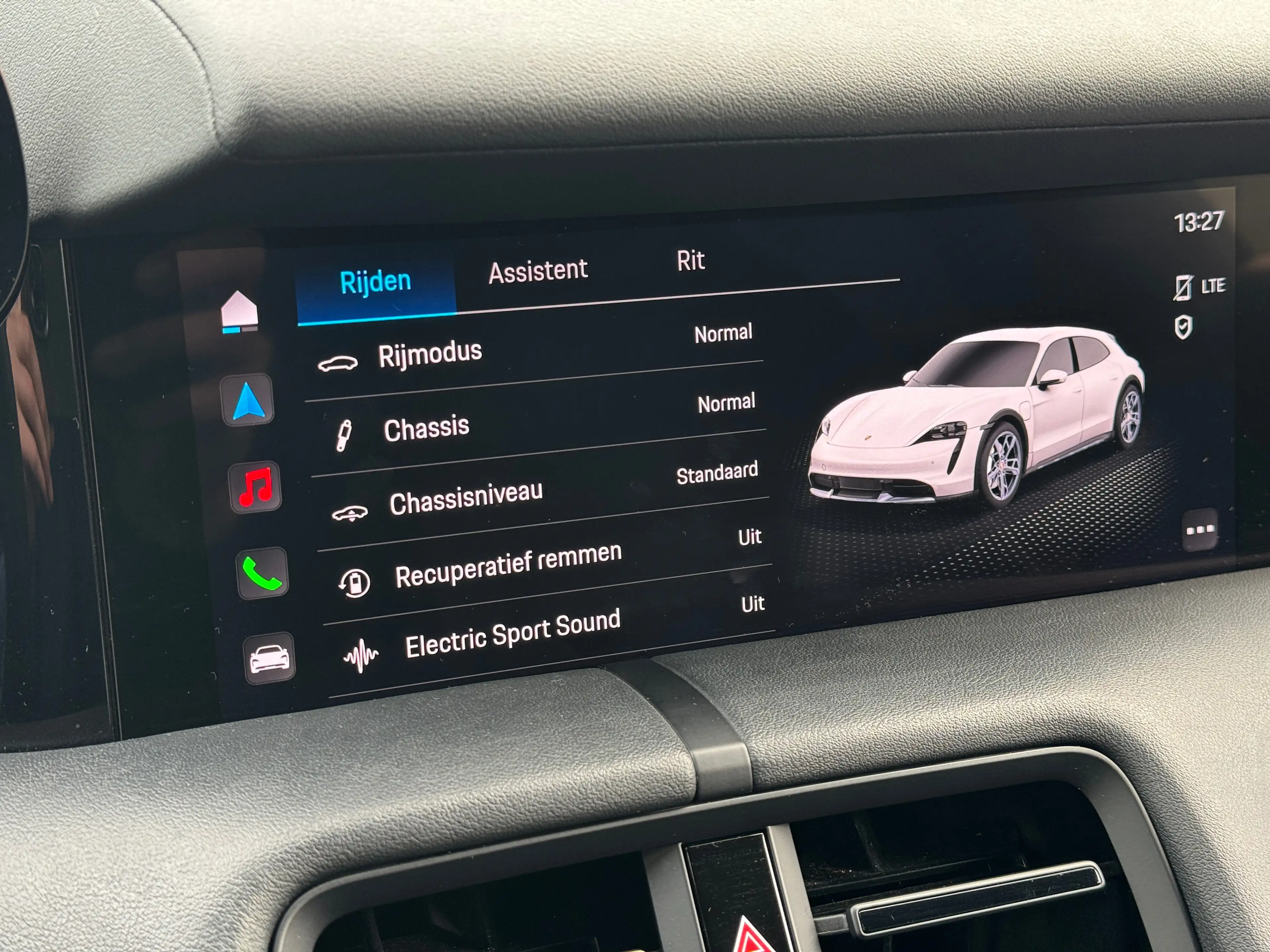 Porsche Taycan 4 Cross Turismo - 93.4 kWh - NO VAT - 05/2022 — photo 14