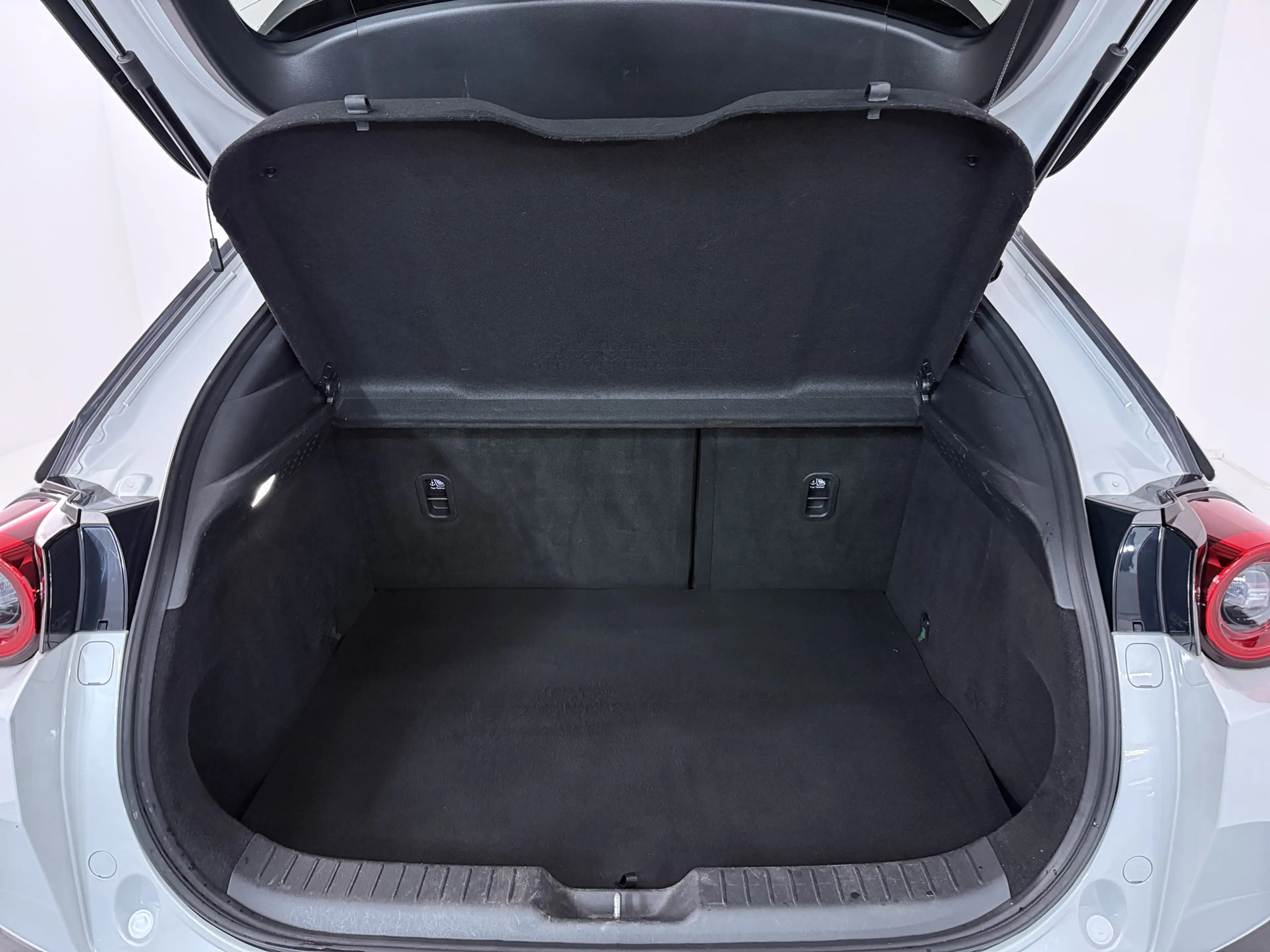 Mazda MX-30 e-SkyActiv 145 Comfort 36 kWh Onderweg-naar-dealer — photo 4