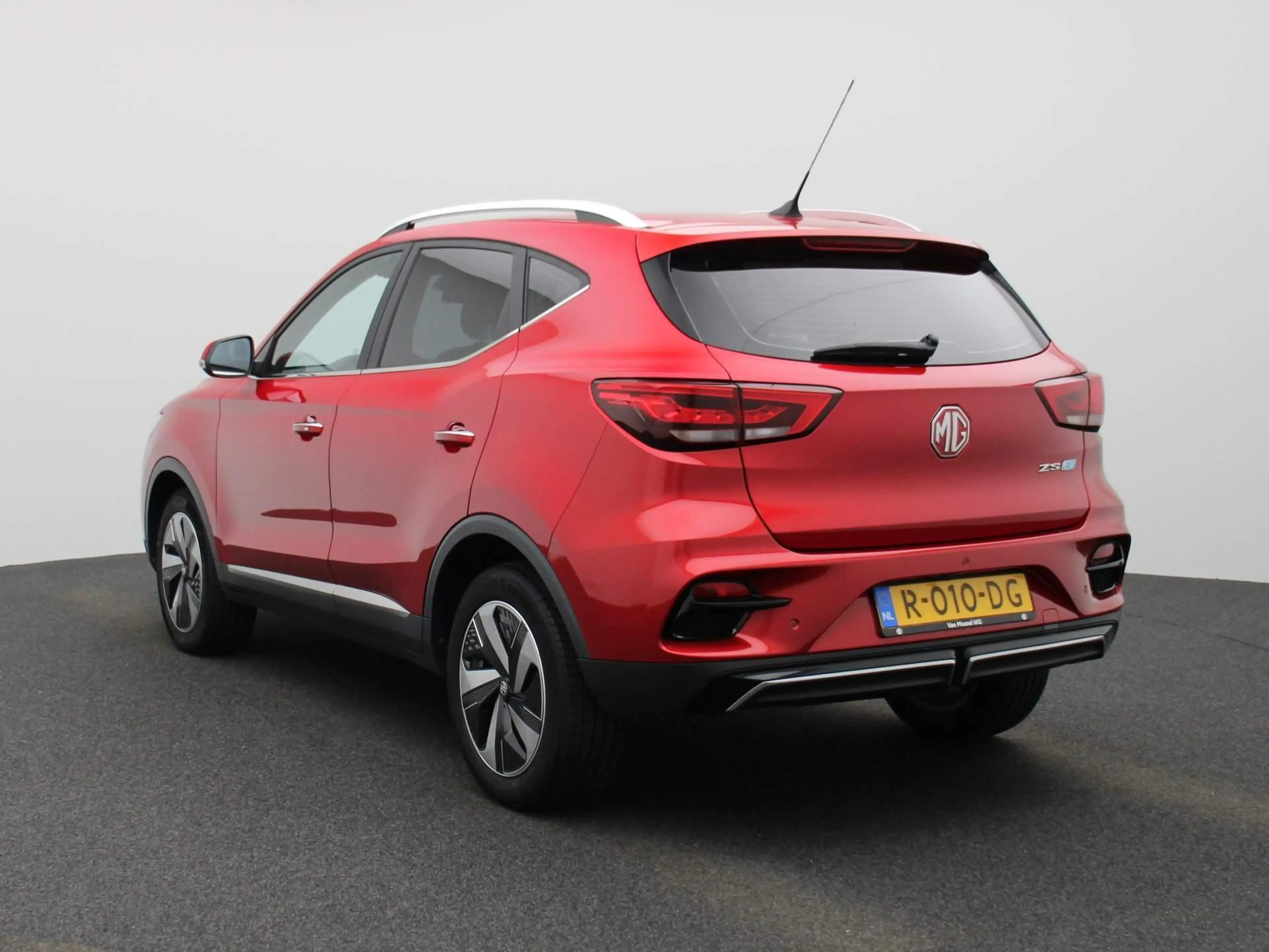 MG ZS EV Standard Range Comfort 50 kWh | Navi | Camera | — photo 2