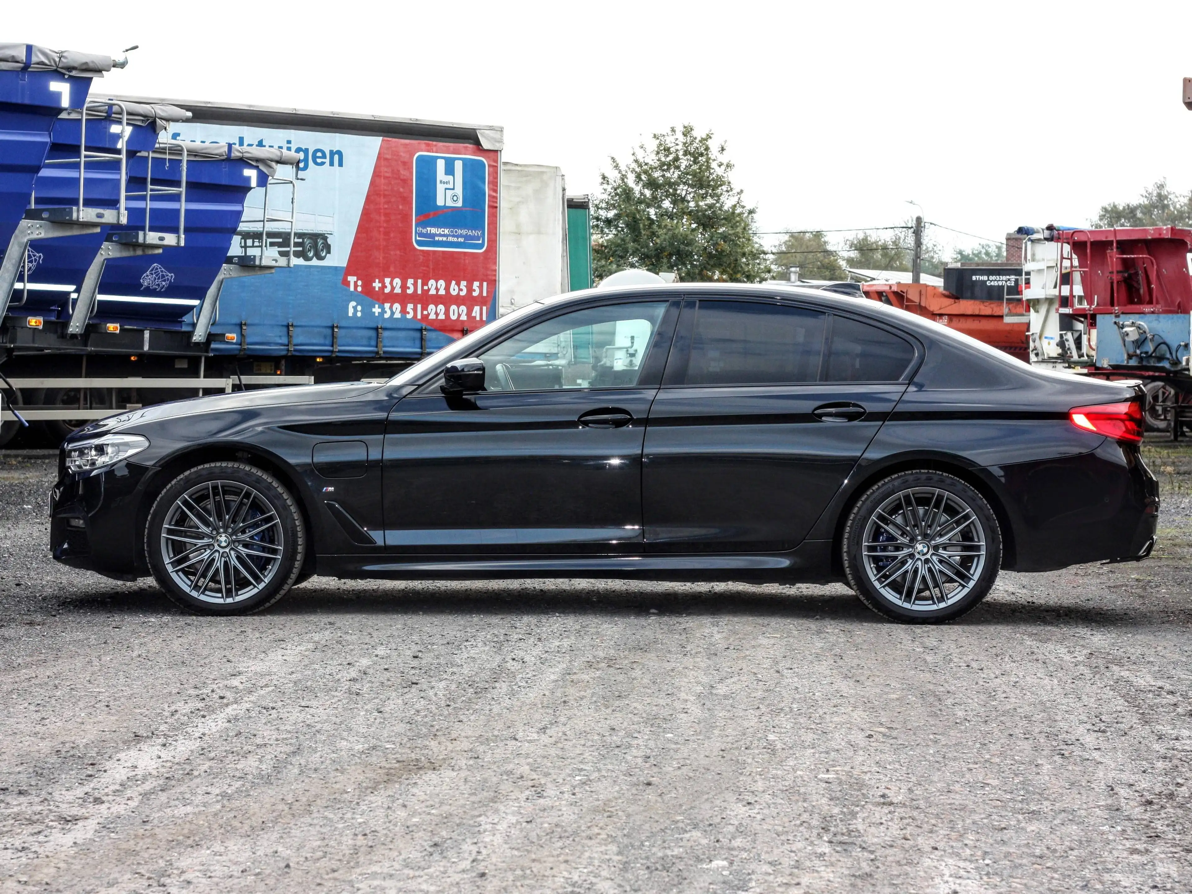 BMW 530 530e/ iPermormance M Sport/ Shadow Line/ Adatpive LED/ Navi Pro — photo 6
