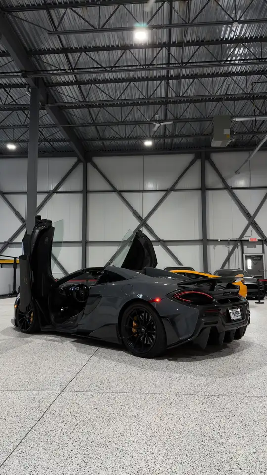 McLaren 600LT снимка McLaren 600LT