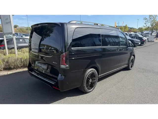 Mercedes-Benz V-Class view 5