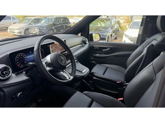 Mercedes-Benz V-Class view 7