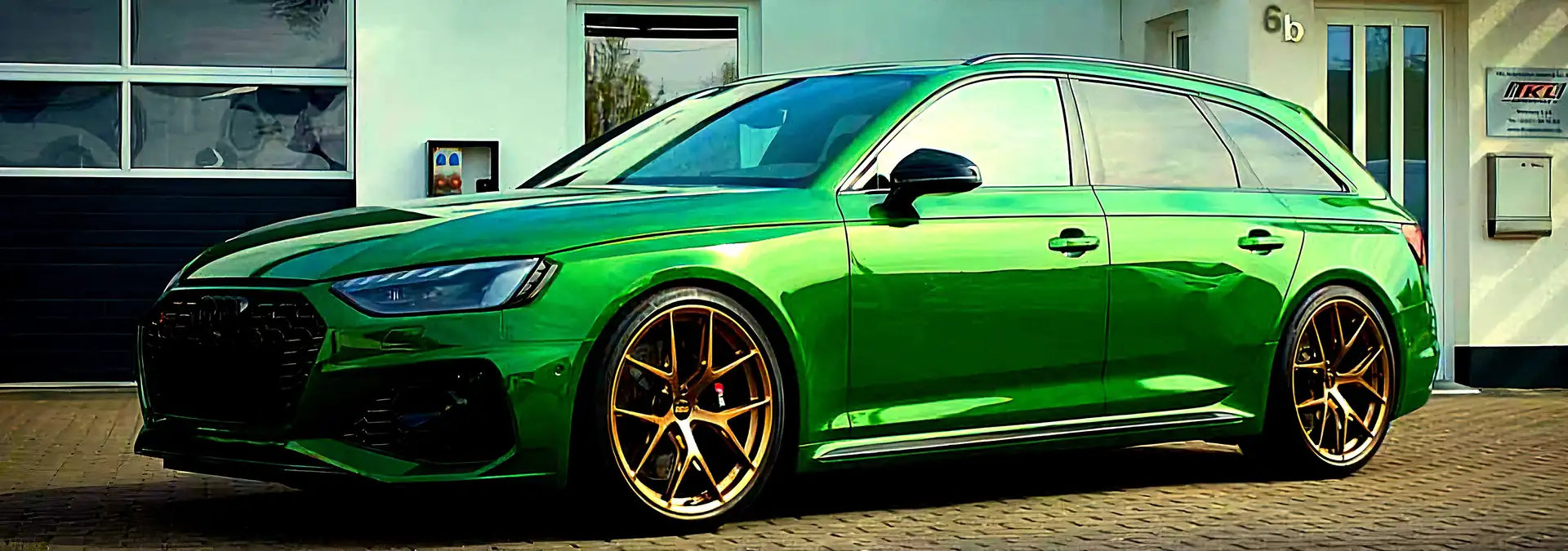 Audi RS4 RS4 Avant quattro tiptronic Grün - 1