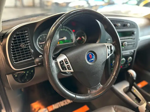 Saab 9-3 view 12