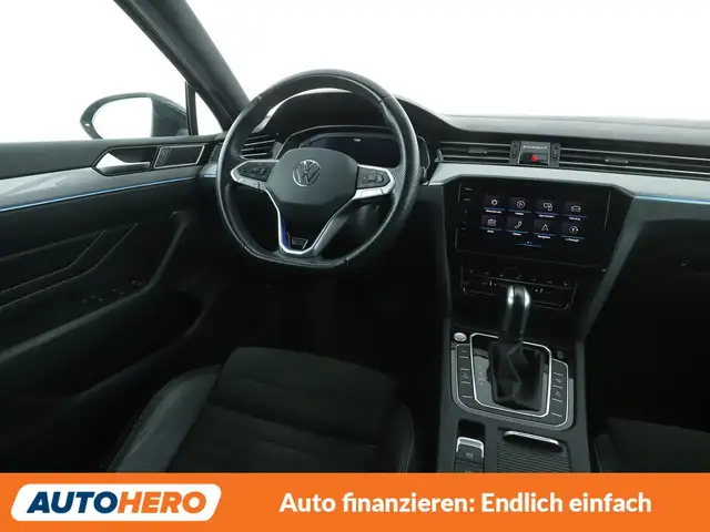 Volkswagen Passat view 18
