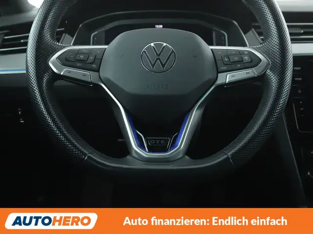 Volkswagen Passat view 12