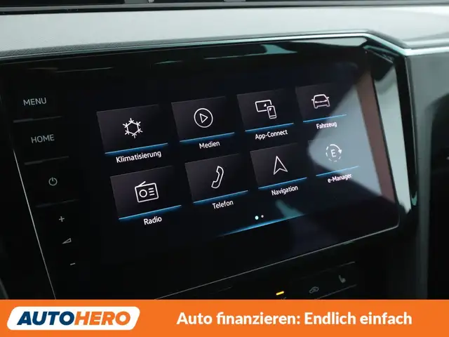 Volkswagen Passat view 20