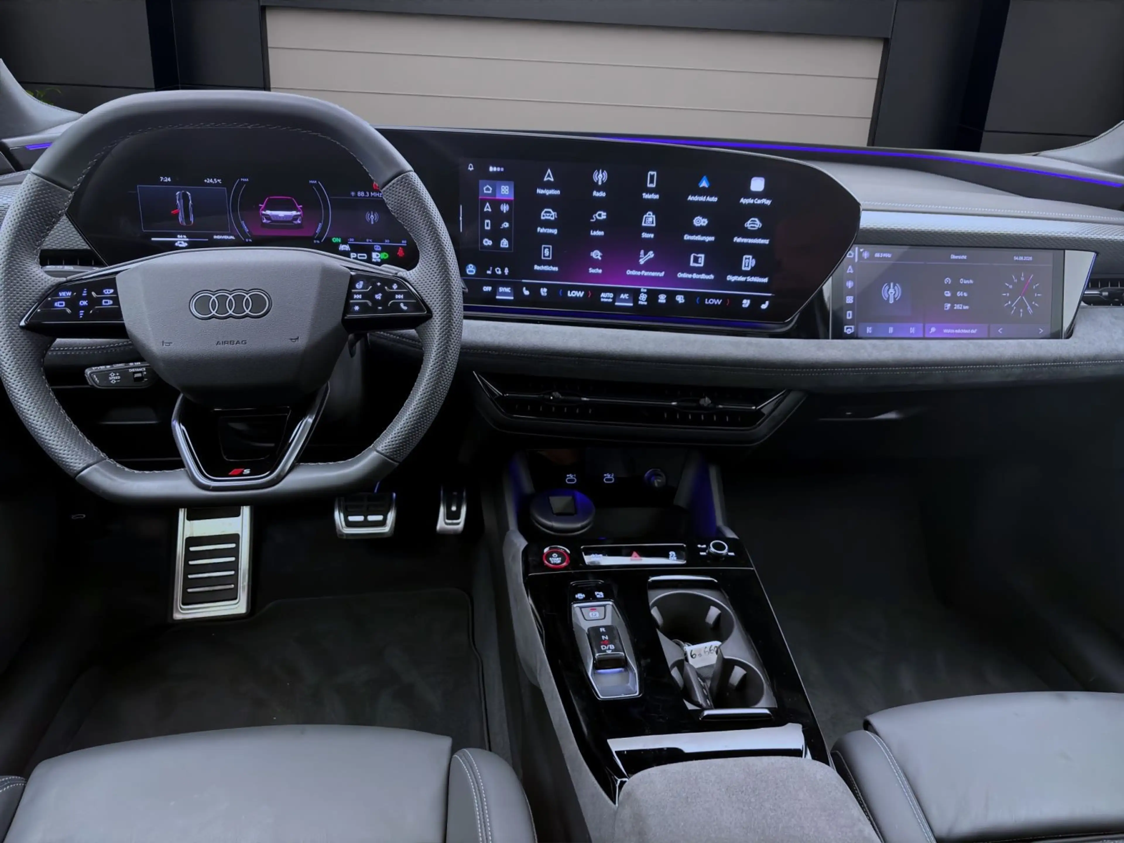 Audi S6 e-tron Q EDITION ONE BEIGE B&O MATRIX P — photo 14