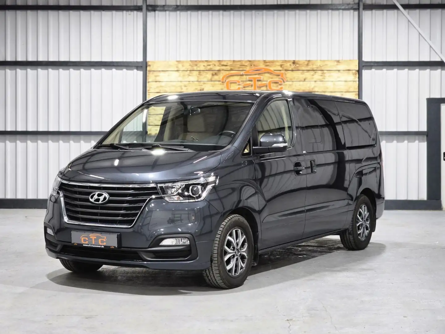 Hyundai H-1 Travel/Automatik/Navi/8-Sitze/Leder/TÜV-NEU Noir - 1