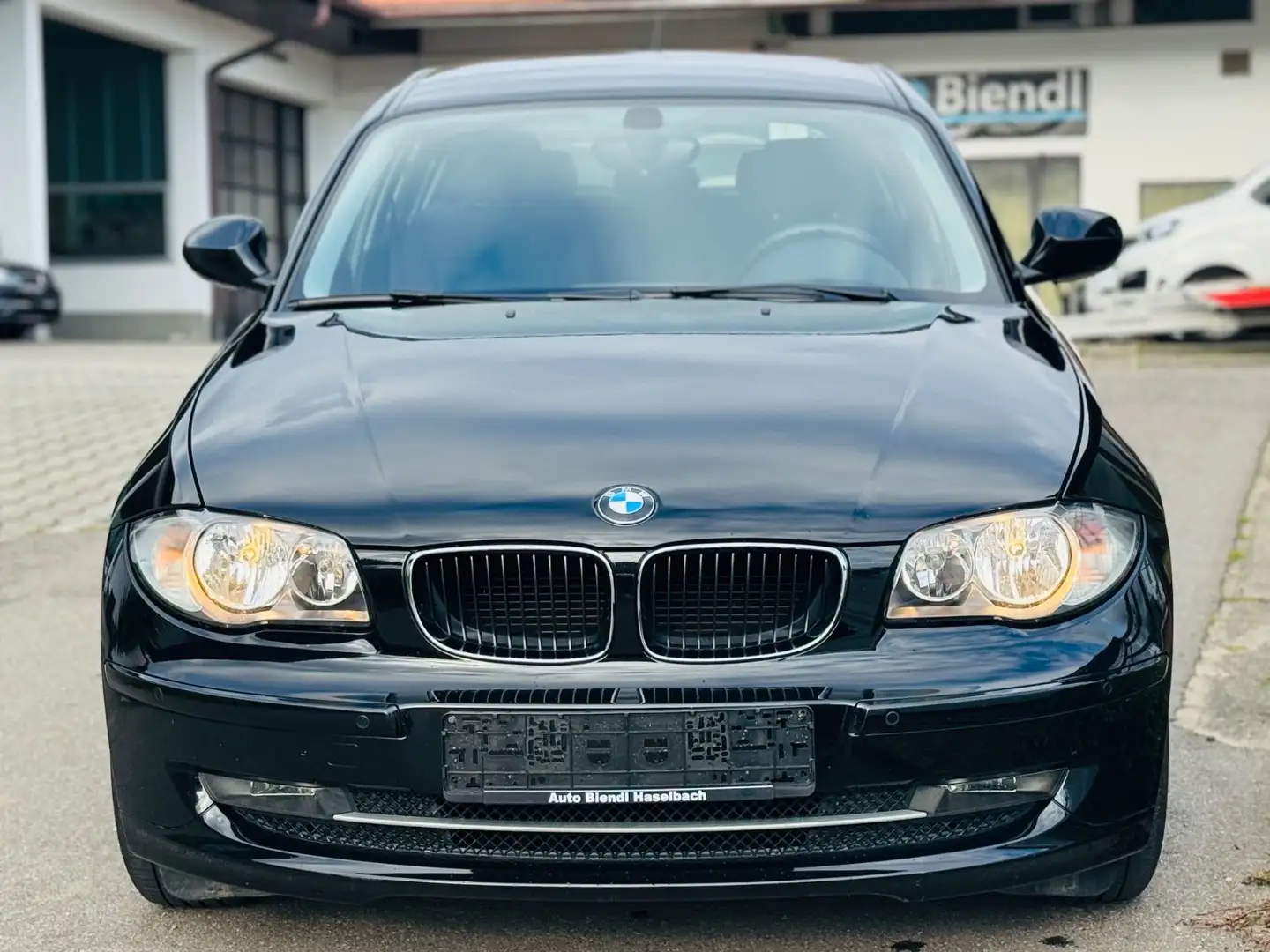 BMW 116 Baureihe 1 Lim. 116i Tüv NEU Noir - 2