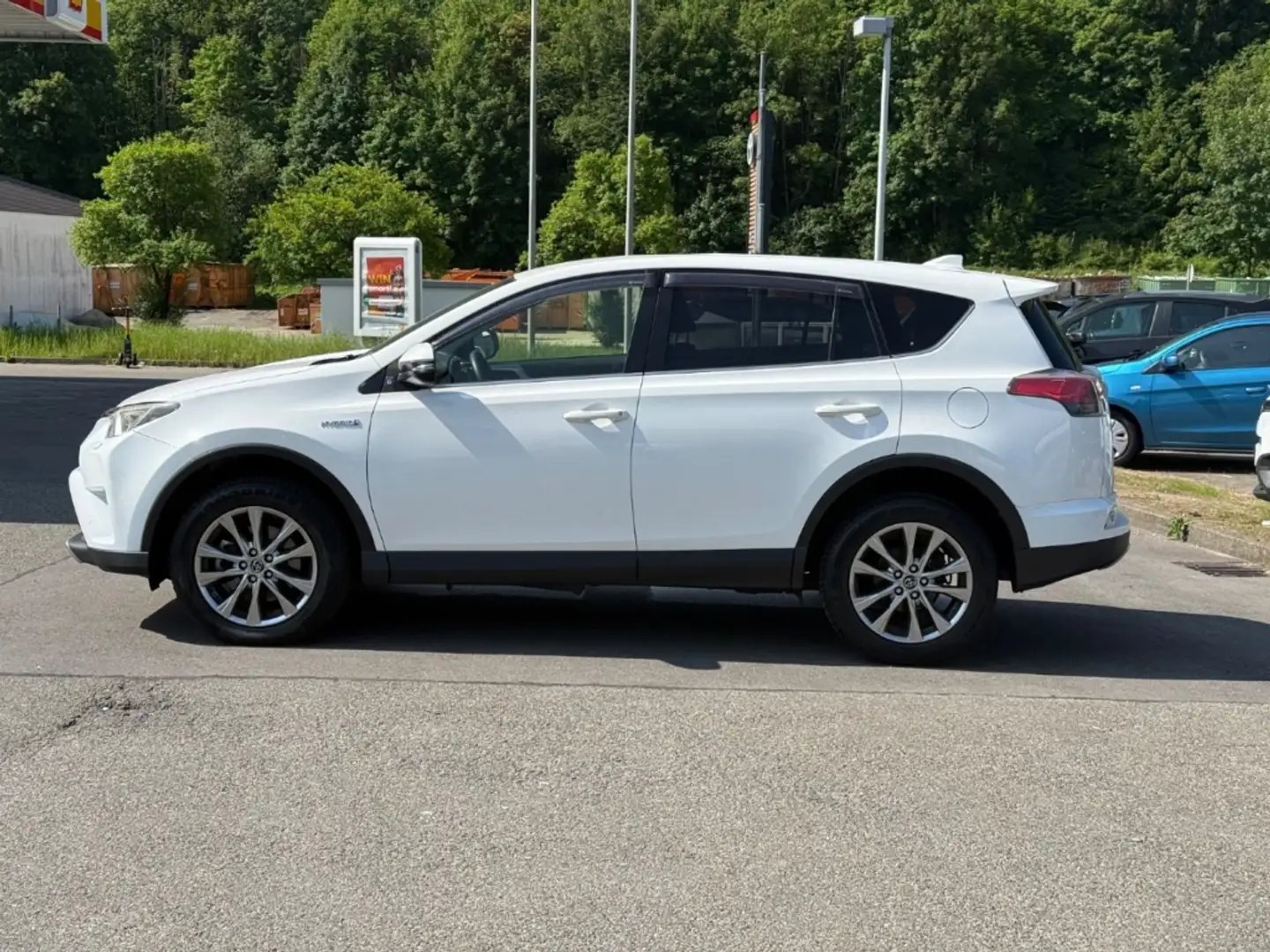 Toyota RAV 4 2.5 4x2 HybridTeam D NAVI+ACC+AHK Weiß - 2