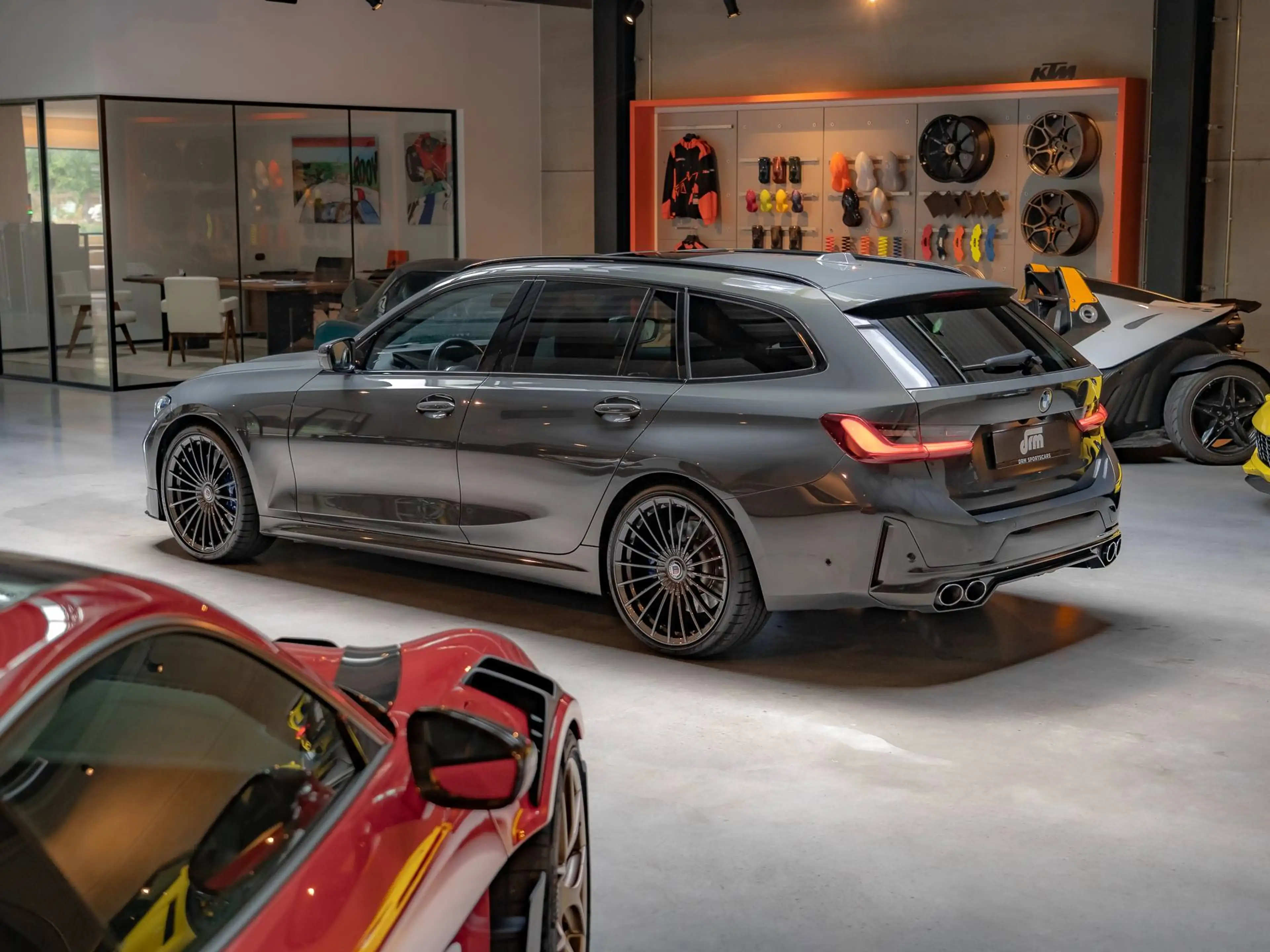 Alpina B3 B3 Touring 3.0 BiTurbo AWD — photo 8