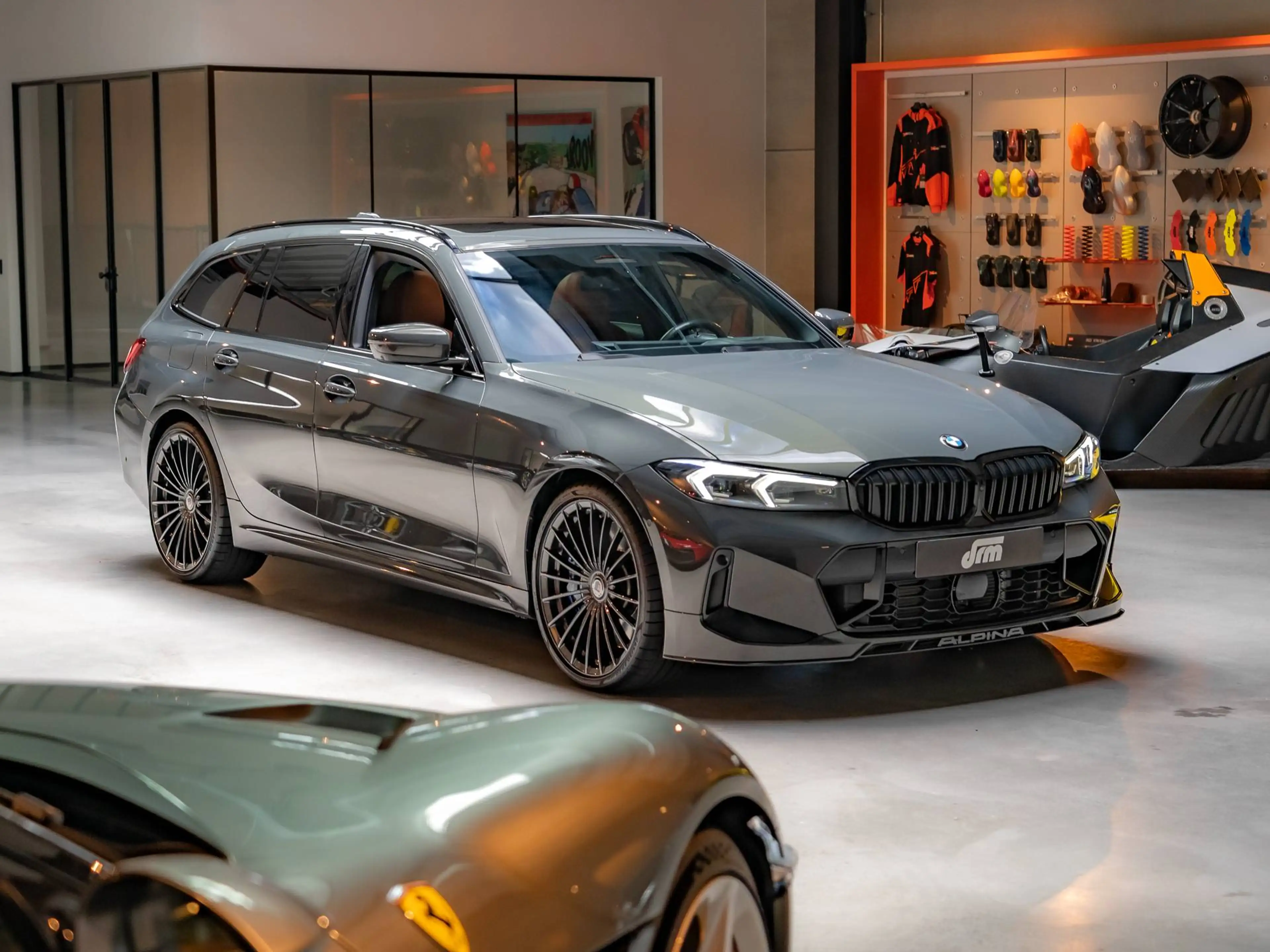 Alpina B3 B3 Touring 3.0 BiTurbo AWD — photo 11