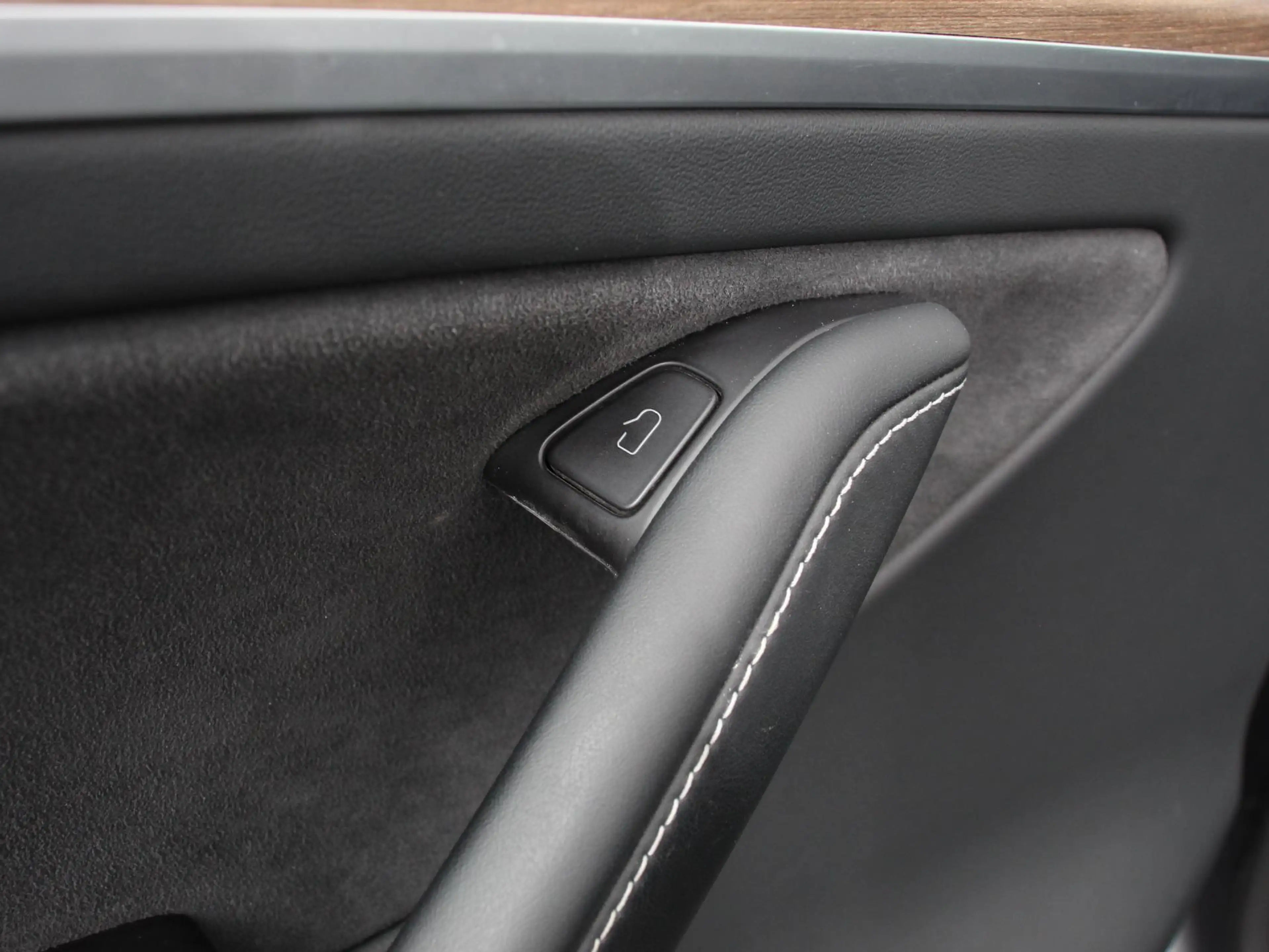 Tesla Model Y Long Range AWD 75 kWh Climate control Adaptieve cr — photo 15