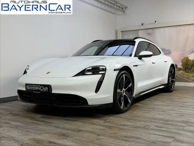 Porsche Taycan Sport Turismo Luftfeder Pano Performance+