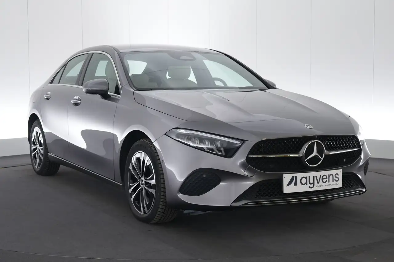 Mercedes-Benz A-Class Sedan 250e PHEV LEDER/CUIR LED GPS PDC CAM Carplay, миниатюра 3