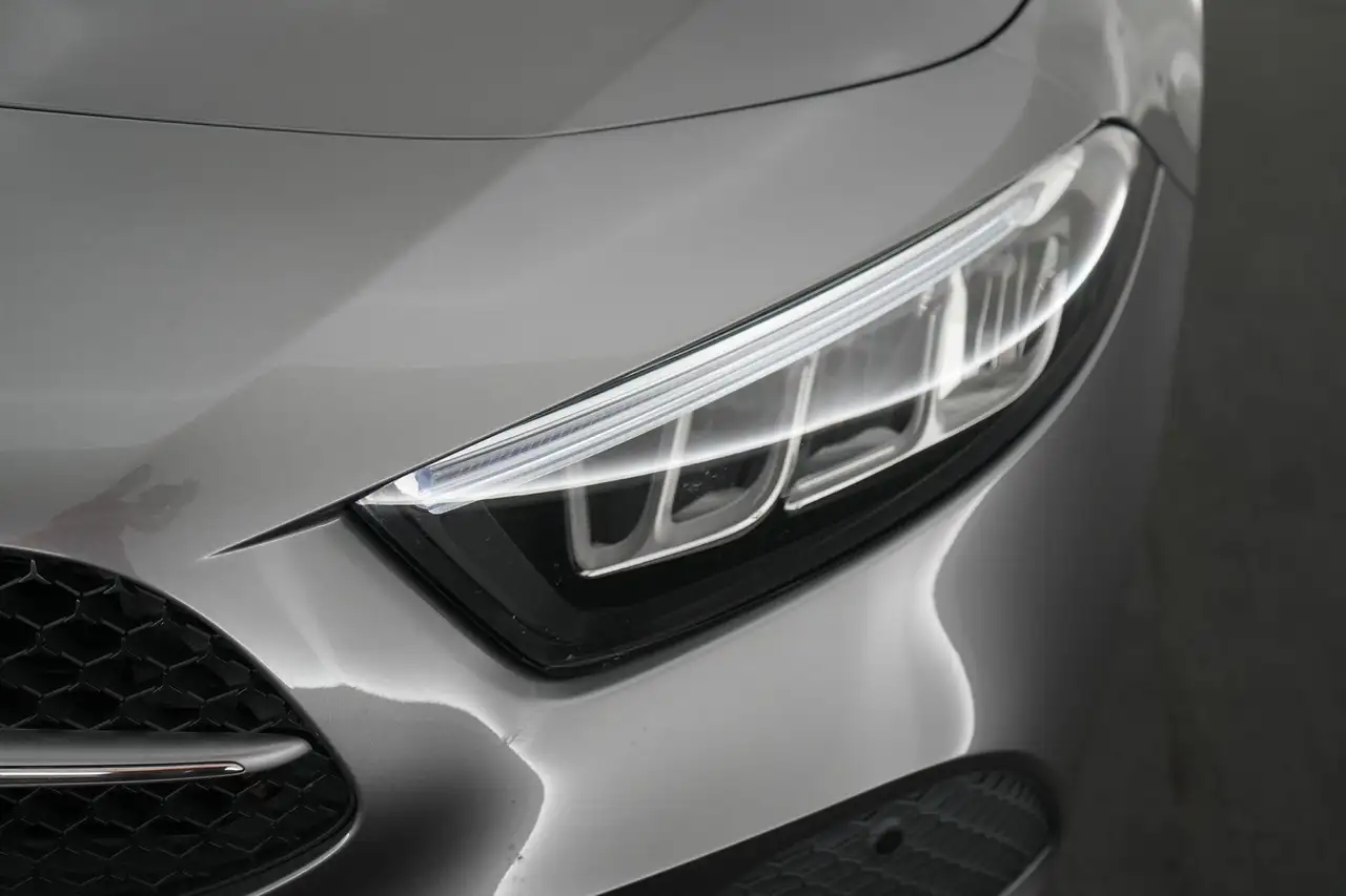 Mercedes-Benz A-Class Sedan 250e PHEV LEDER/CUIR LED GPS PDC CAM Carplay, миниатюра 18