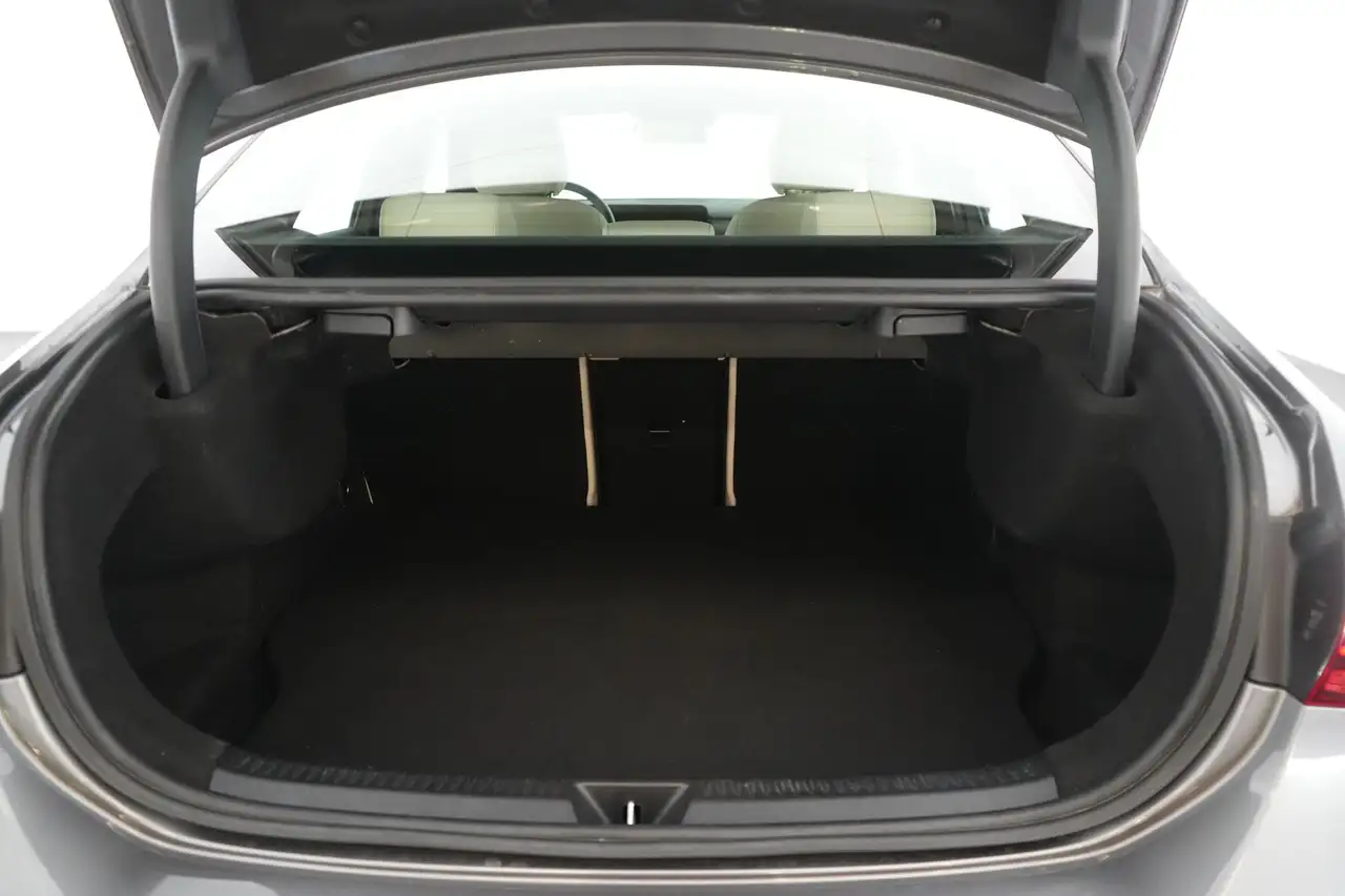 Mercedes-Benz A-Class Sedan 250e PHEV LEDER/CUIR LED GPS PDC CAM Carplay, миниатюра 21