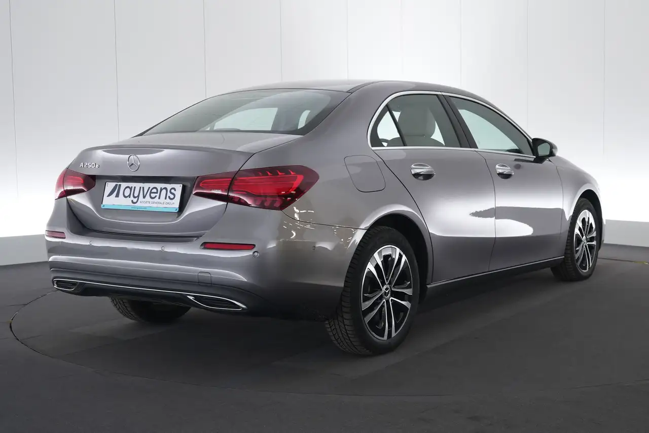 Mercedes-Benz A-Class Sedan 250e PHEV LEDER/CUIR LED GPS PDC CAM Carplay, миниатюра 7