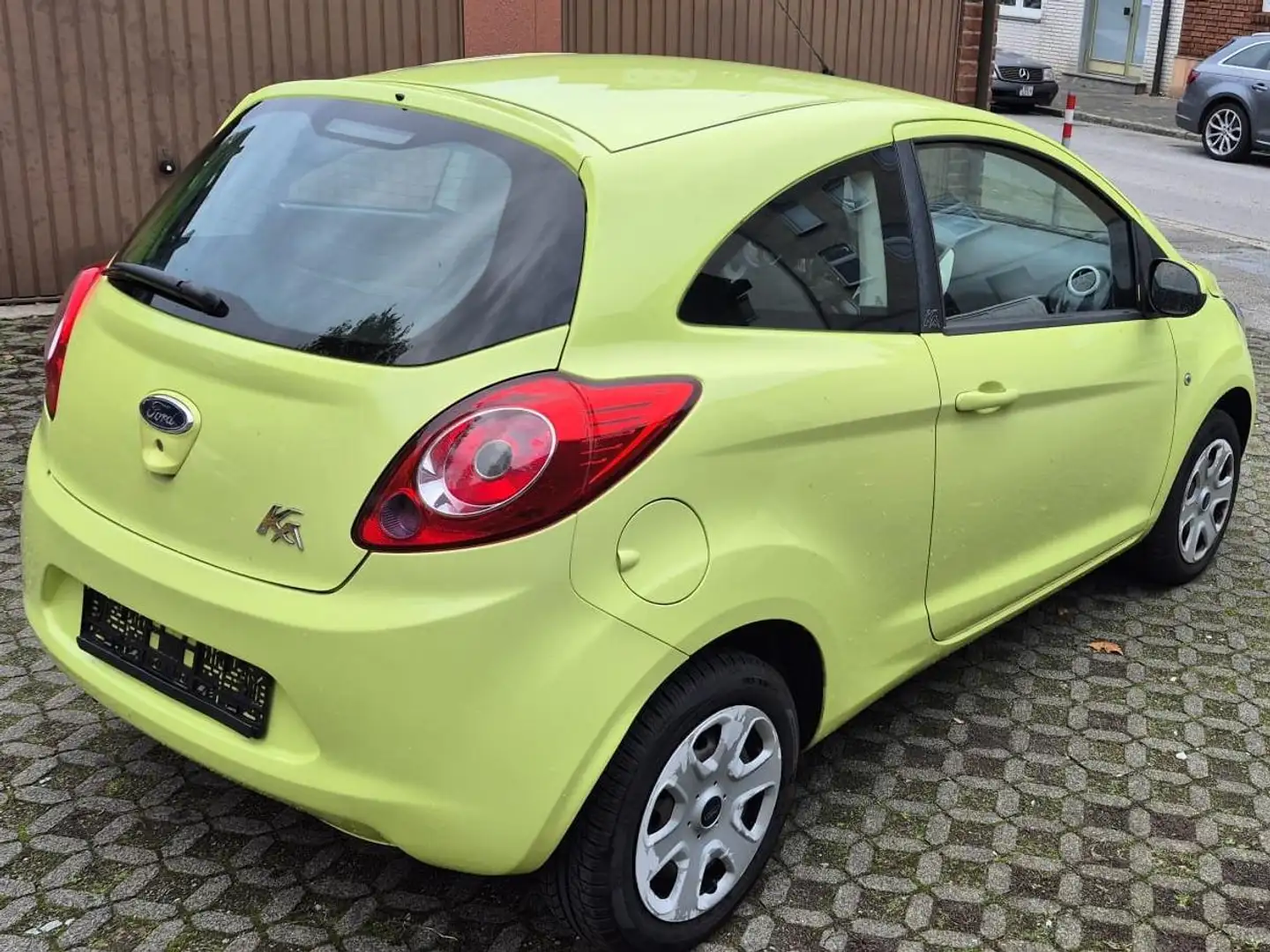 Ford Ka/Ka+ Ka Ka 1.2 Trend Gelb - 2