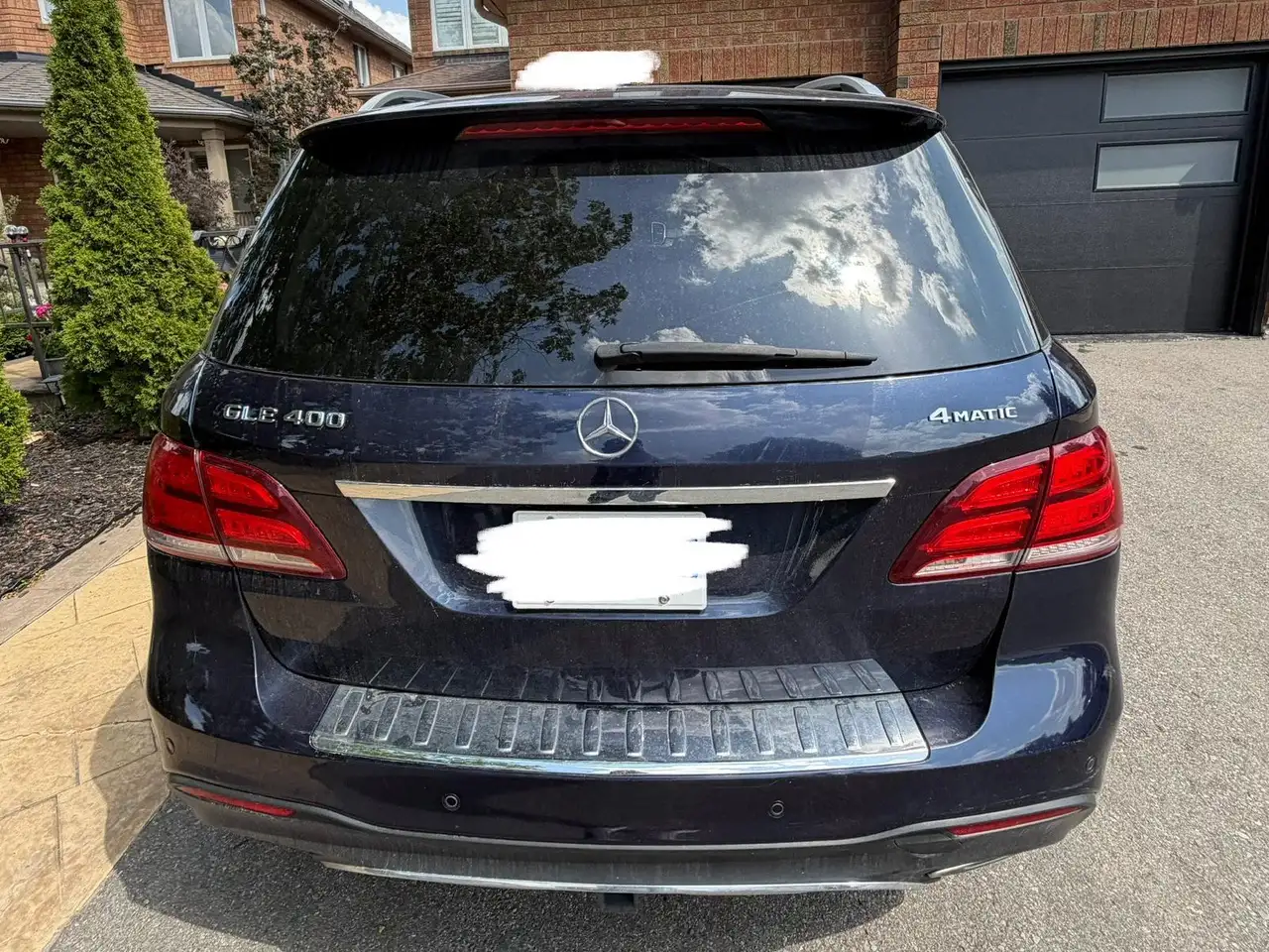 Mercedes-Benz GLE photo Mercedes-Benz GLE