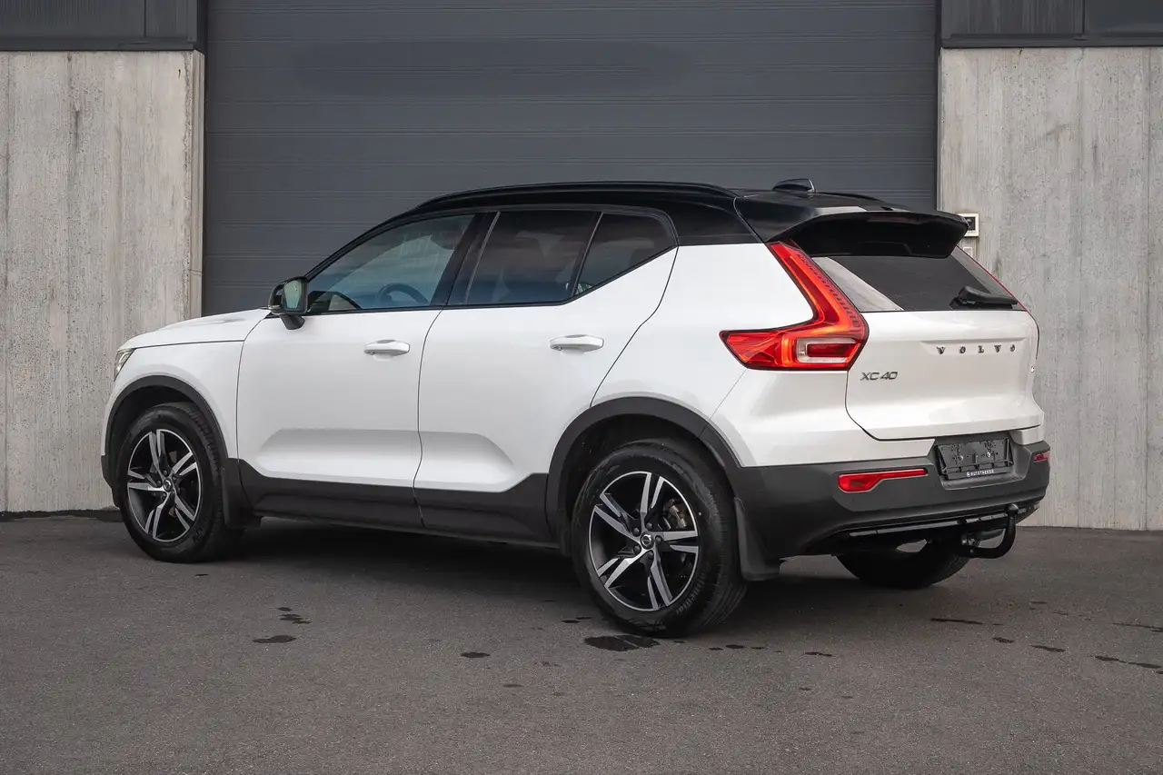 Volvo XC40 1.5 T2 R-Design / Trekhaak / Carplay / Camera, миниатюра 5