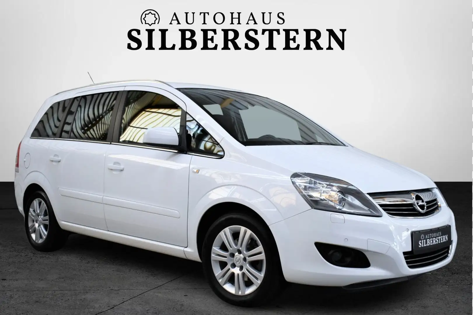 Opel Zafira 1.8 Family Plus+7 Sitzer+Bi-Xenon Weiß - 1