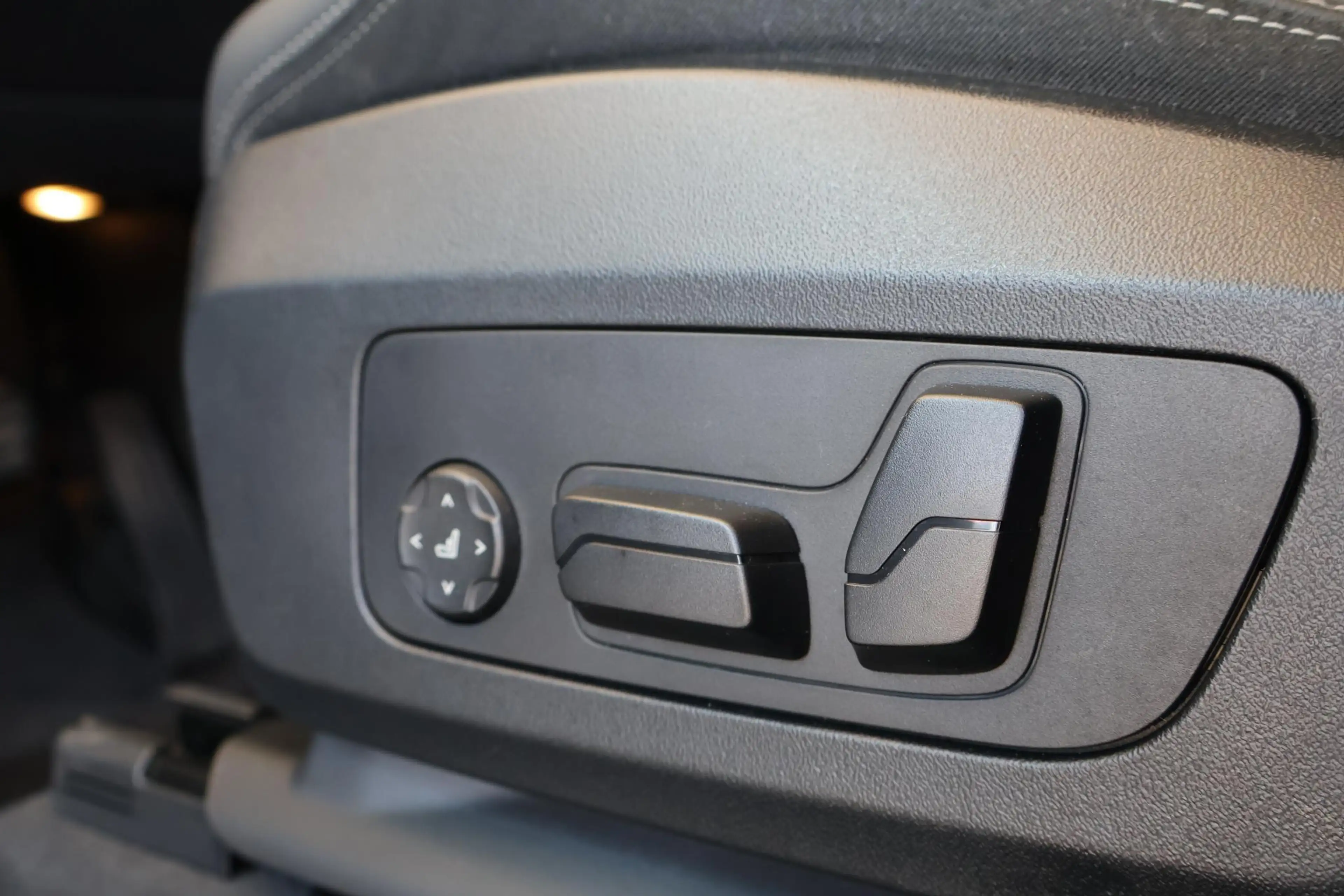 BMW X1 xDrive23i | xLine | Trekhaak Elektrisch | Massage — photo 15