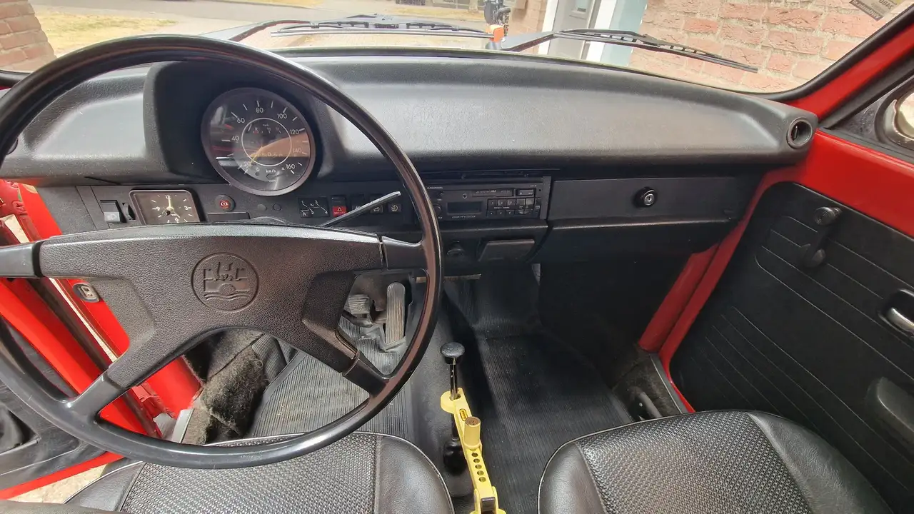 Volkswagen 1303, foto 2